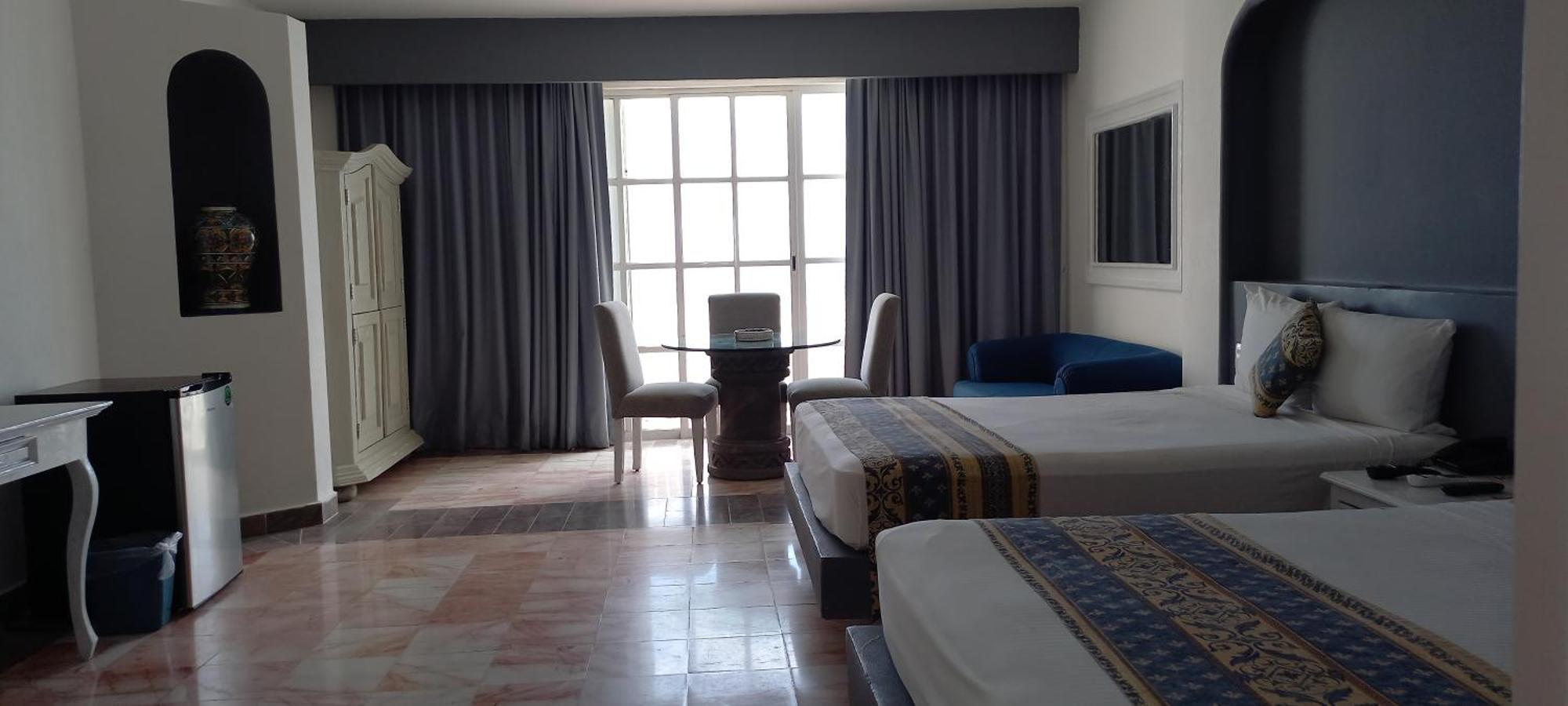 Hotel & Museo Casa Turquesa カンクン エクステリア 写真