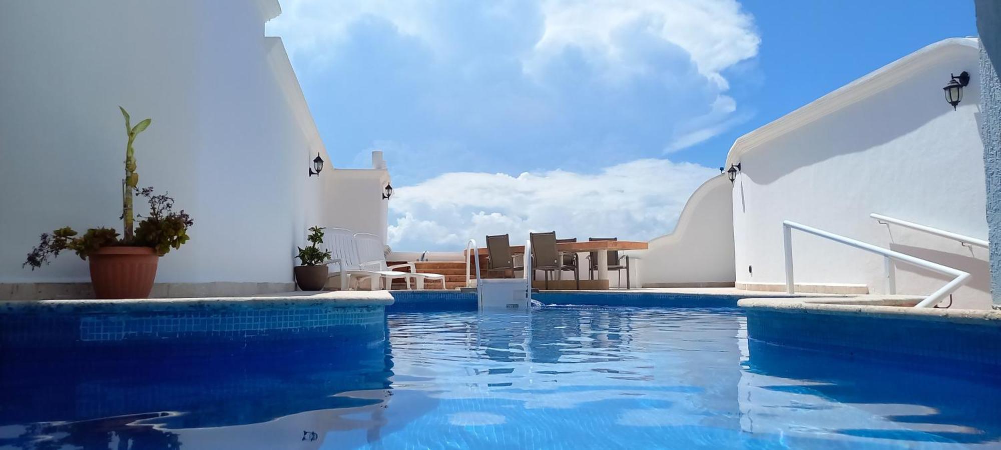 Hotel & Museo Casa Turquesa カンクン エクステリア 写真