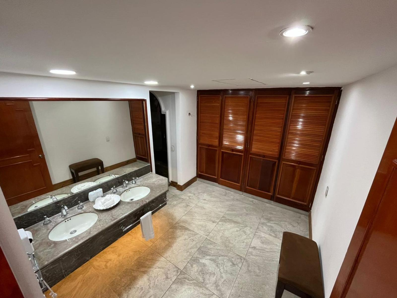Hotel & Museo Casa Turquesa カンクン エクステリア 写真